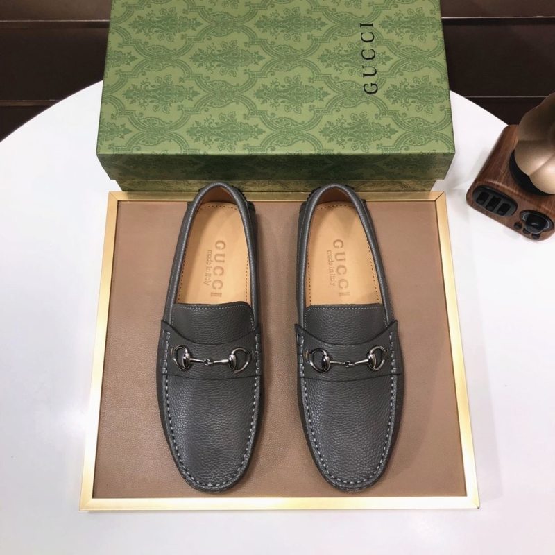 G*u*i leather shoes